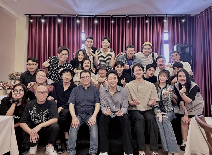 Sao Việt 8/2: 'O Sen' Ngọc Mai tới thăm nghệ sỹ Trần Mạnh Tuấn - 4