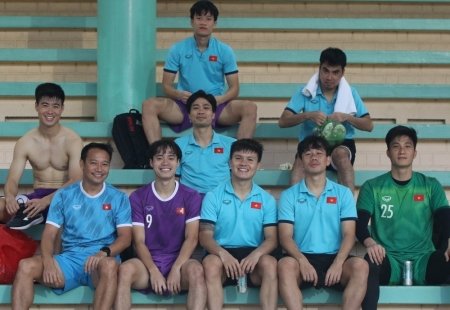 Thầy Park cùng các học trò sẵn sàng thách đấu Thái Lan