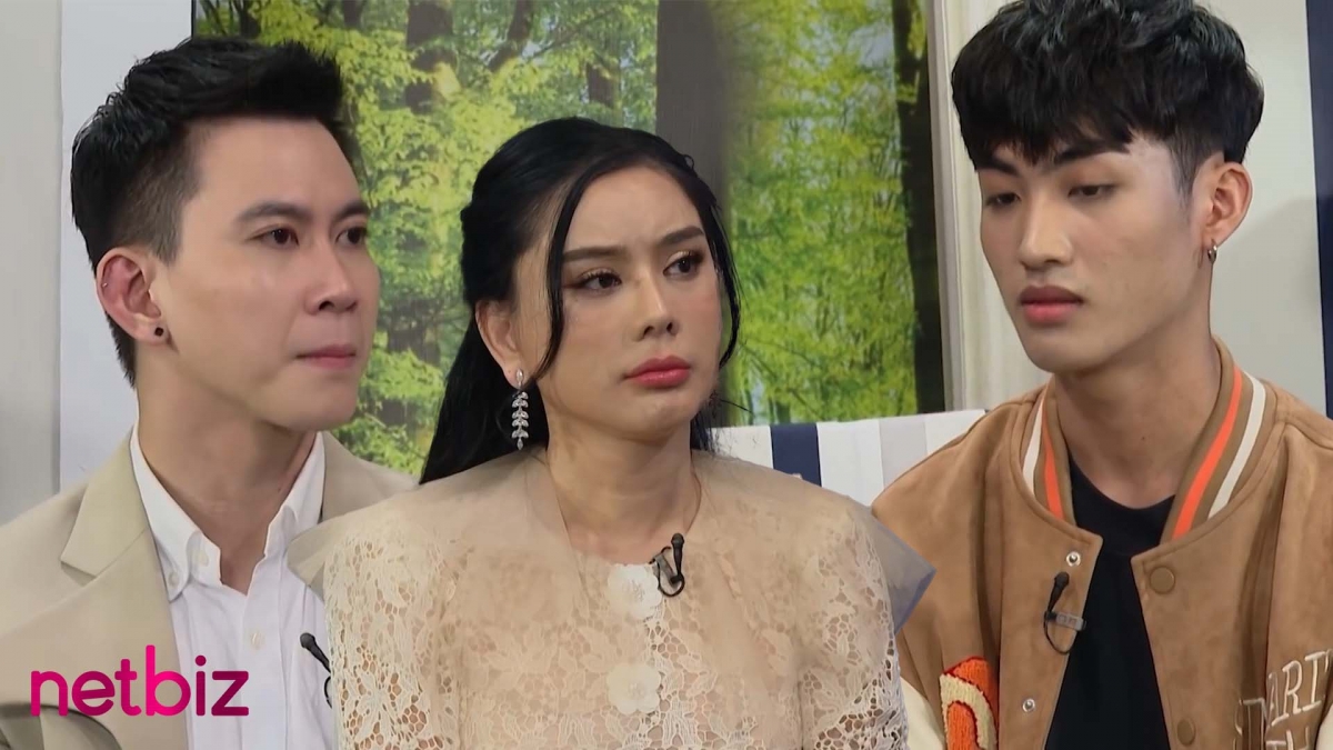 Lần lượt chứng kiến người thân 'lìa trần', chàng gay khóc nghẹn không còn cơ hội 'Come Out'