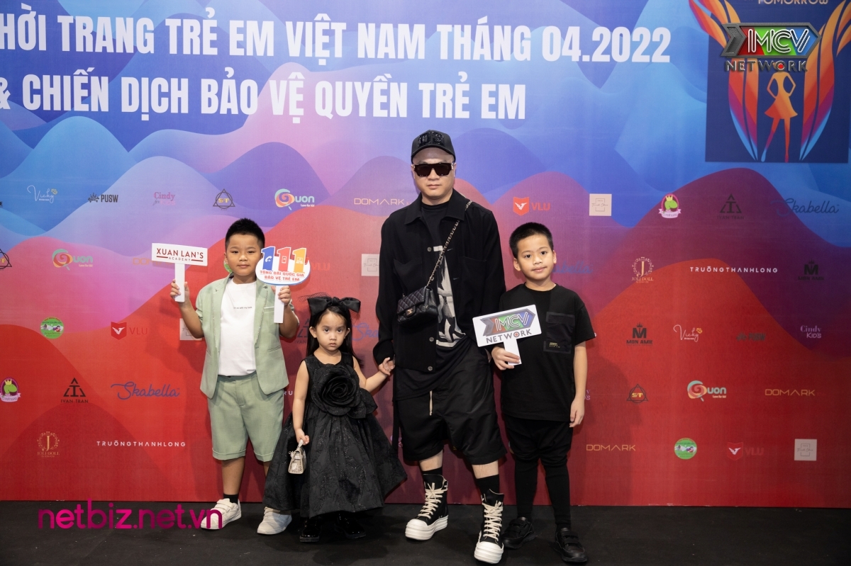 NTK Đỗ Mạnh Cường và dàn sao xuất hiện tại 'Tuần lễ thời trang trẻ em 2022'