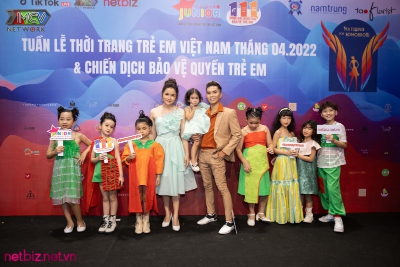 Tuần lễ thời trang   Vietnam junior fashion week 2022: Hãy bảo vệ quyền trẻ em