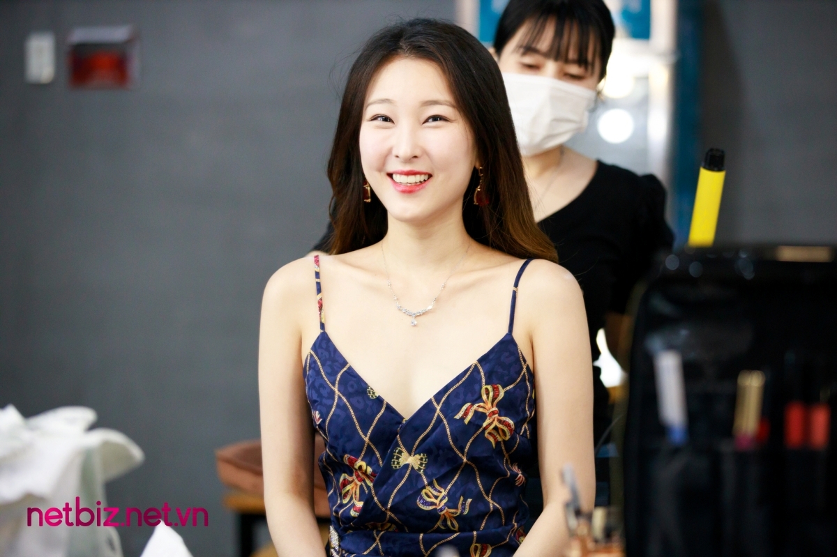 Miss Grand Hongkong - Sen Yang tại Sài Gòn, đi tìm món sinh tố không ai bán