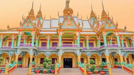 Lạc lối với khung cảnh nguy nga ở ngôi chùa có tượng Phật nằm lớn nhất Việt Nam