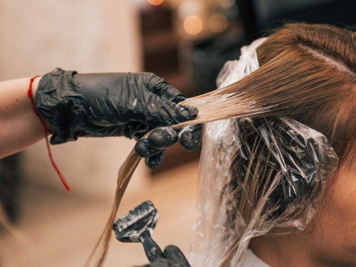 Những hiểm họa tiềm ẩn trong thuốc nhuộm tóc: Thực hư ra sao về rủi ro ung thư? - 2