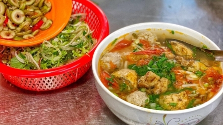 Về Nam Định ăn thử món bún sung, chỉ 10.000 đồng/bát mà ngon quên lối về