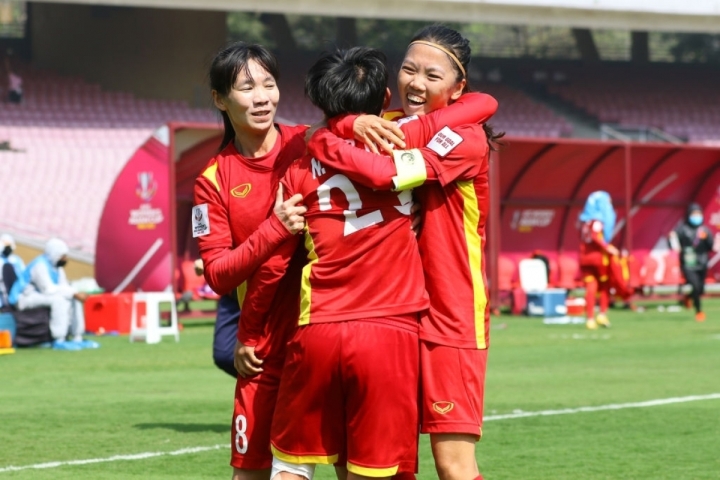 Bóng đá nữ Việt Nam mơ đổi đời nhờ vé dự World Cup 2023 - 2