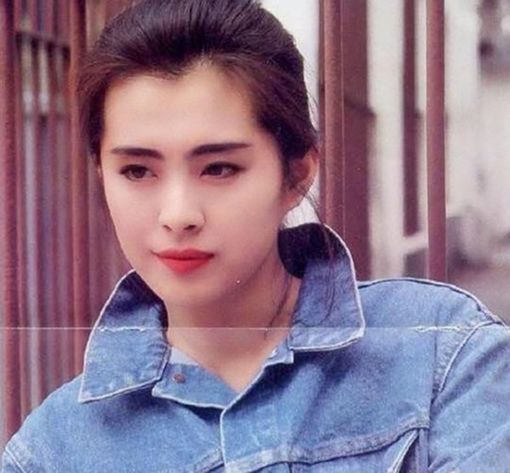 Trương Bá Chi đứng cuối trong danh sách 6 nữ diễn viên xinh đẹp nhất của Hồng Kông 6 đại mỹ nhân đẹp nhất Hong Kong: Trương Bá Chi 'đội sổ' - 4