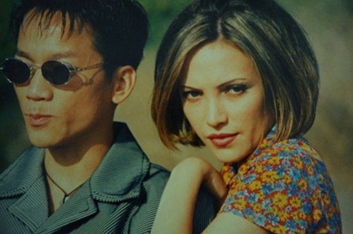 Nhan sắc lai Tây rực rỡ của ca sĩ Thanh Hà thời trẻ - 10