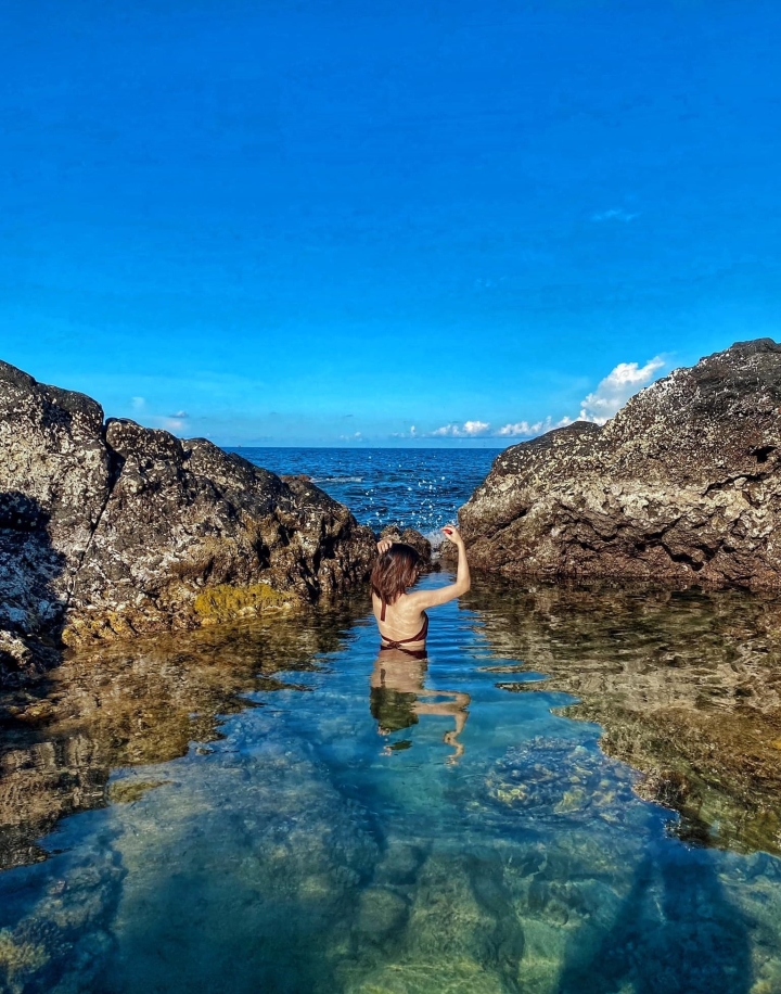 Chill ở ‘hồ vô cực’ được mẹ thiên nhiên tạo ra giữa biển tại đảo ngọc Phú Quý - 8