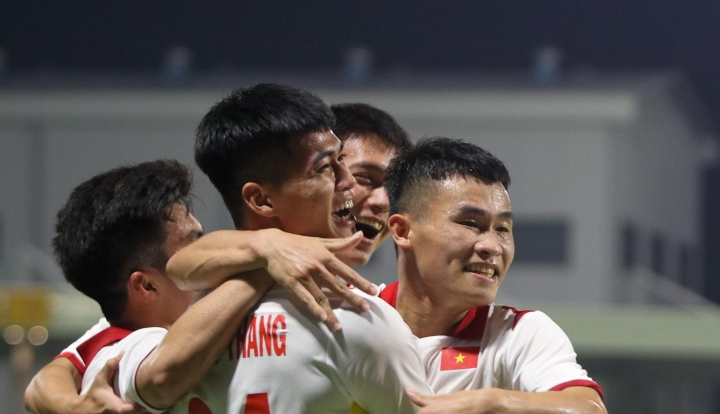 4 cầu thủ kịp sang Campuchia, U23 Việt Nam thoát cảnh bị xử thua U23 Thái Lan - 1