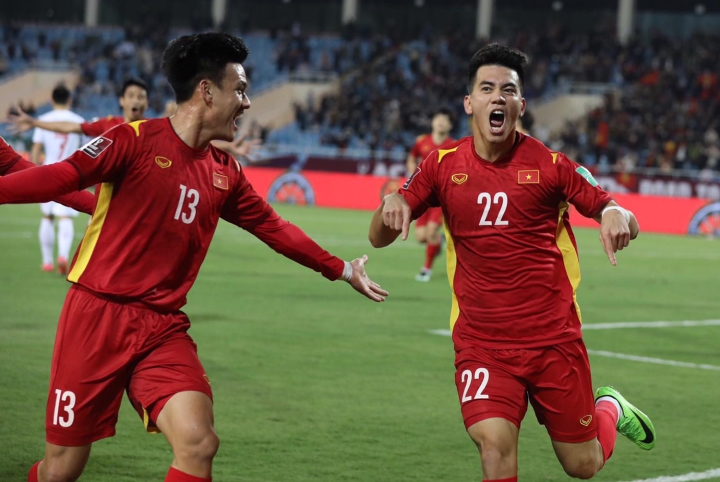 Tăng sức mạnh cho U23 Việt Nam dự SEA Games 31: Hùng Dũng, Quang Hải được chọn? - 3