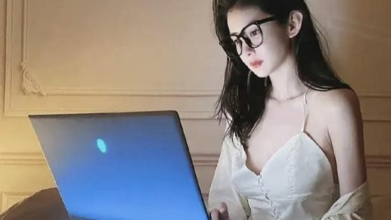 Hot girl bốc phốt thêm nghệ sĩ mua dâm hậu Lý Dịch Phong