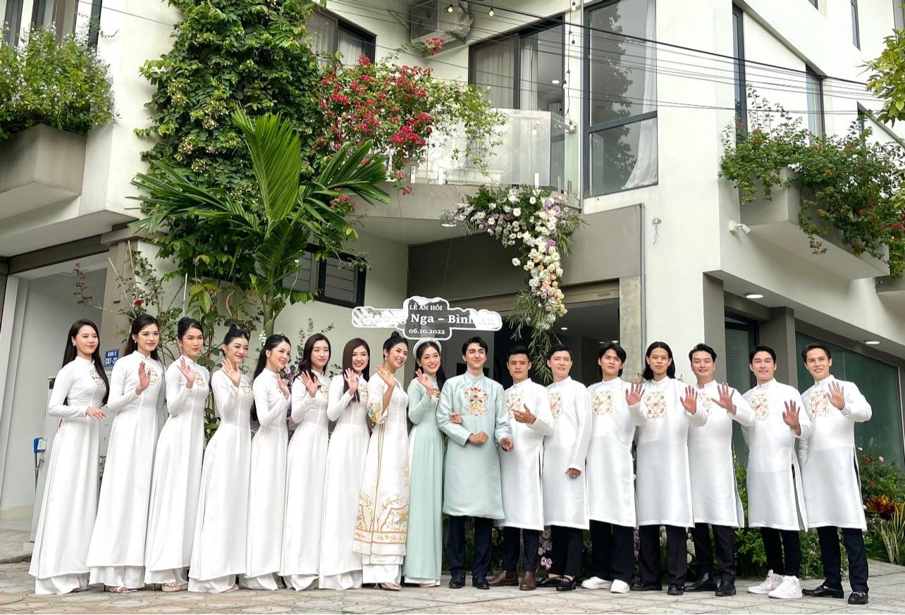 Binh An – Phương Nga tổ chức lễ ăn hỏi, dàn phù dâu toàn cực phẩm trong làng sắc đẹp
