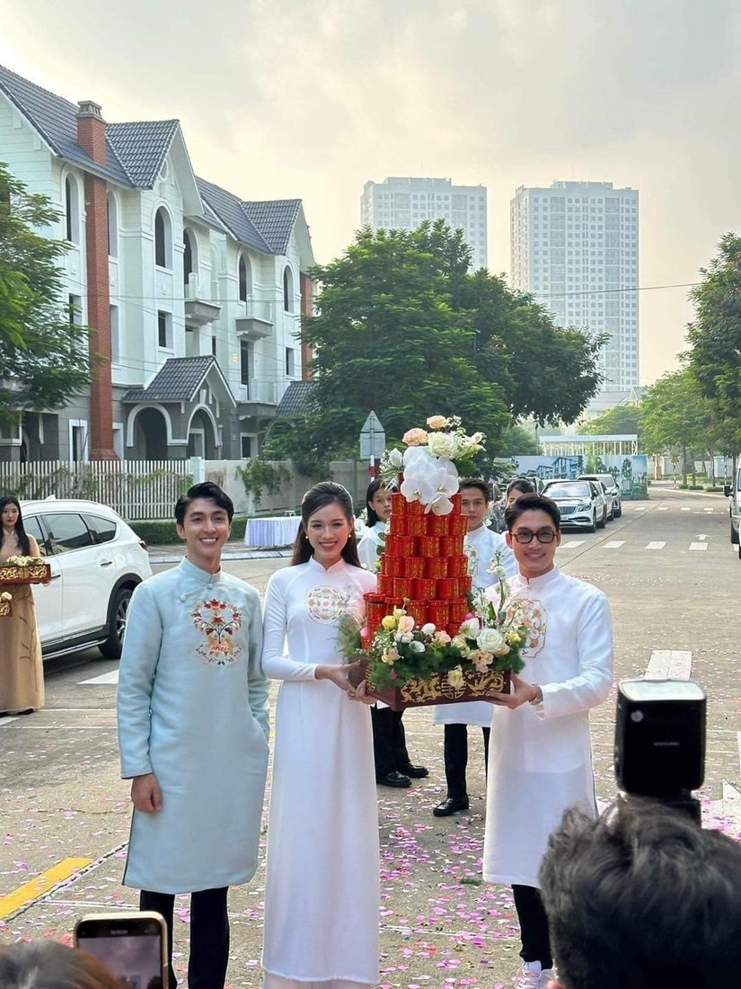 Binh An – Phương Nga tổ chức lễ ăn hỏi, dàn phù dâu toàn cực phẩm trong làng sắc đẹp